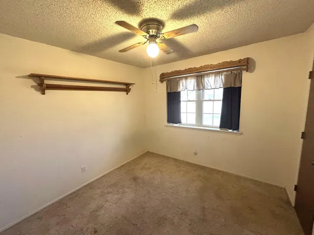 $159,900 | 604 North Elgin Avenue, Levelland, TX 79336