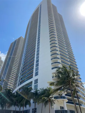 $2,100,000 | 1850 South Ocean Drive, Unit 1004, Hallandale Beach, FL 33009