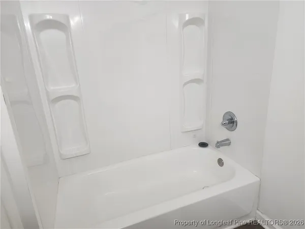 $1,400 | 2135 Quailridge Drive, Fayetteville, NC 28304