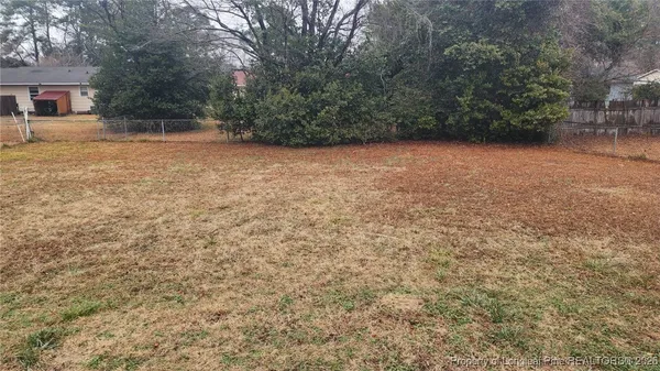 $1,400 | 2135 Quailridge Drive, Fayetteville, NC 28304