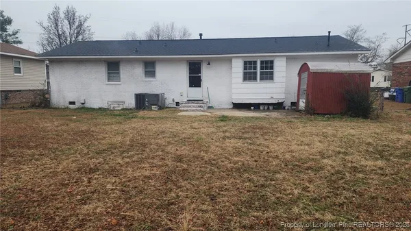 $1,400 | 2135 Quailridge Drive, Fayetteville, NC 28304