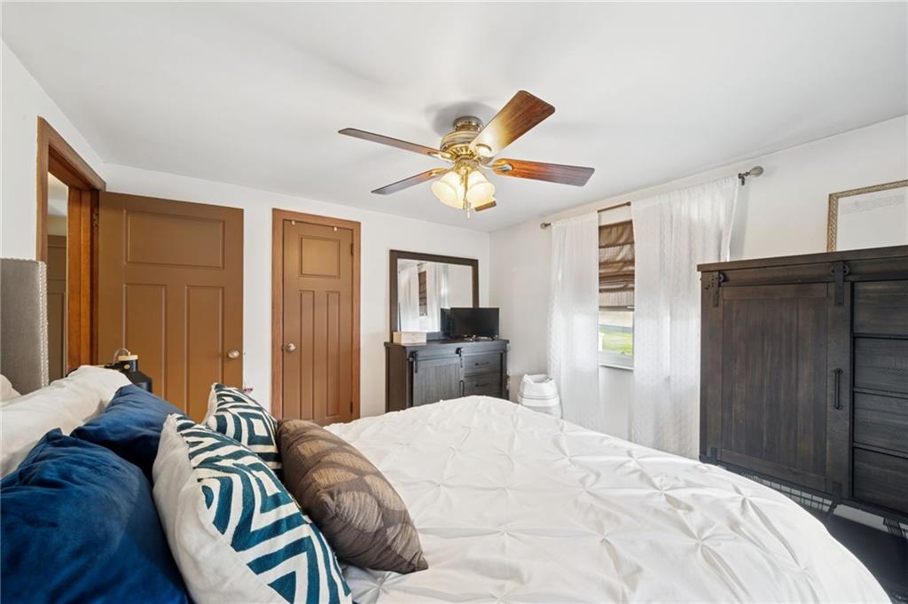 5036 Grove Road Pittsburgh, PA 15234 - Photo 13 of 35 Gallery Image 13