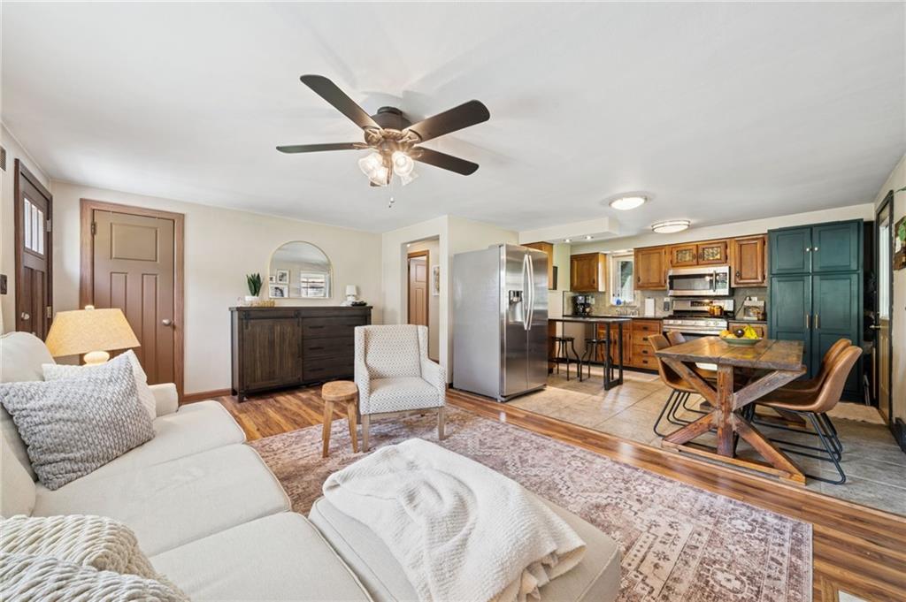 5036 Grove Road Pittsburgh, PA 15234 - Photo 5 of 35 Gallery Image 5