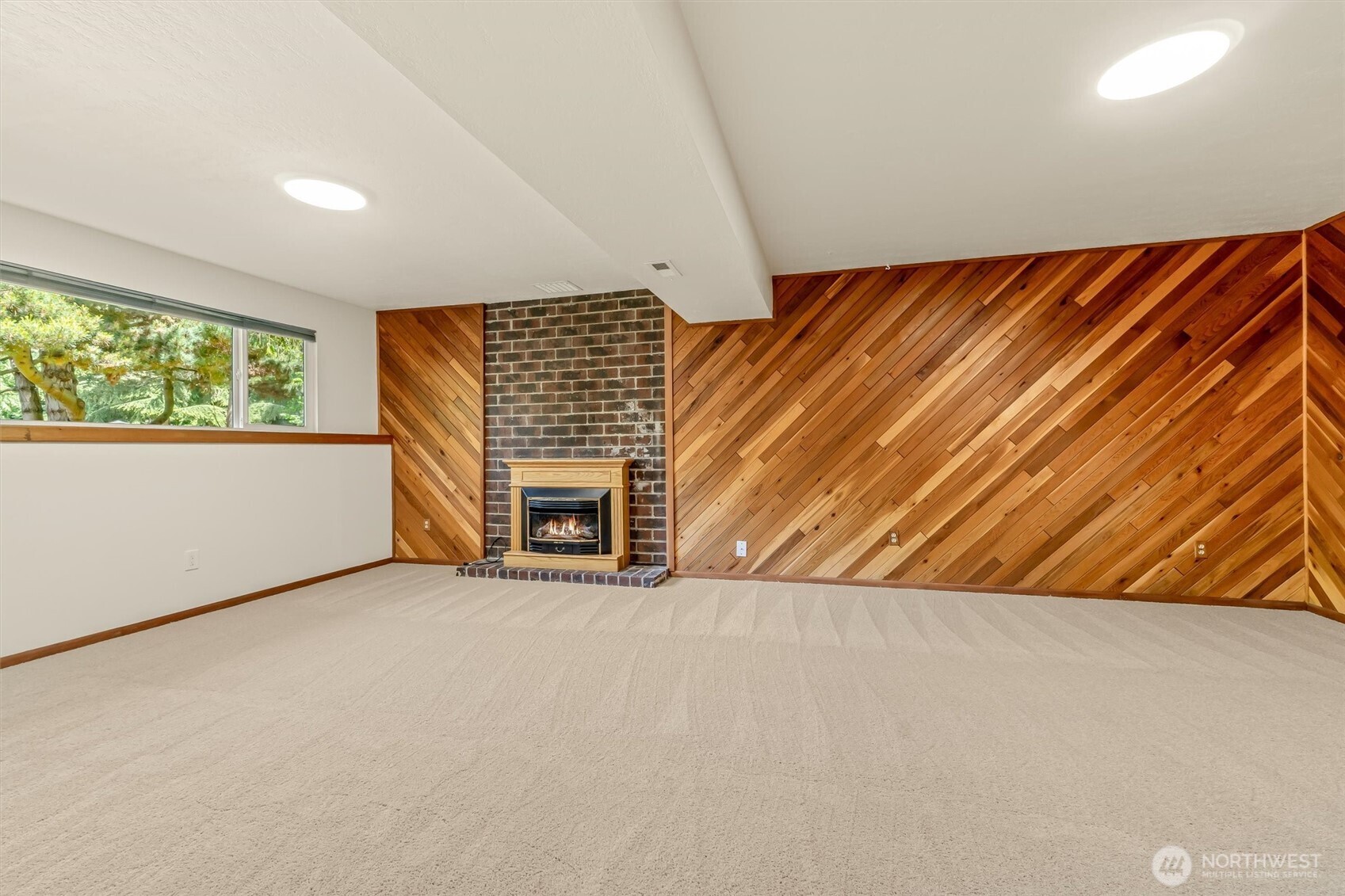 8830 Shell Place Edmonds, WA 98026 - Photo 24 of 39