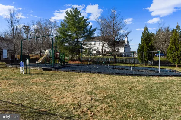$2,900 | 114 Basalt Drive, Fredericksburg, VA 22406