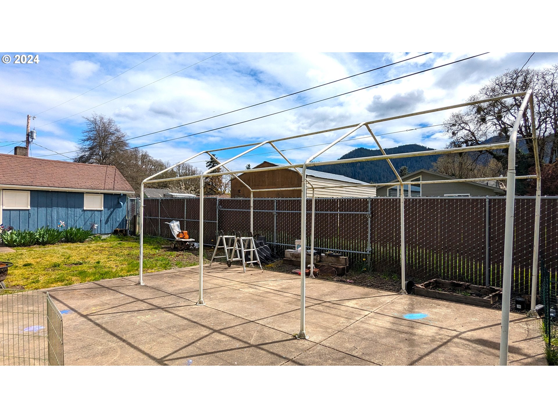 47880 West 2nd Street Oakridge, OR 97463 - Photo 22 of 36 a house view with a outdoor space