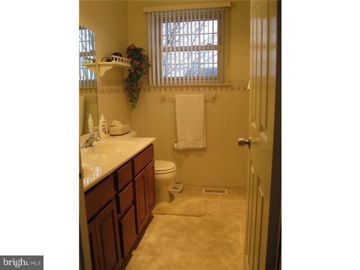 130 Wyndmere Road Marlton, NJ 08053 - Photo 18 of 25 Master Bathroom