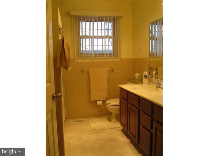130 Wyndmere Road Marlton, NJ 08053 - Photo 23 of 25 Bathroom