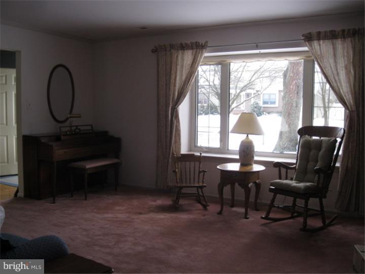 130 Wyndmere Road Marlton, NJ 08053 - Photo 4 of 25 Living Room