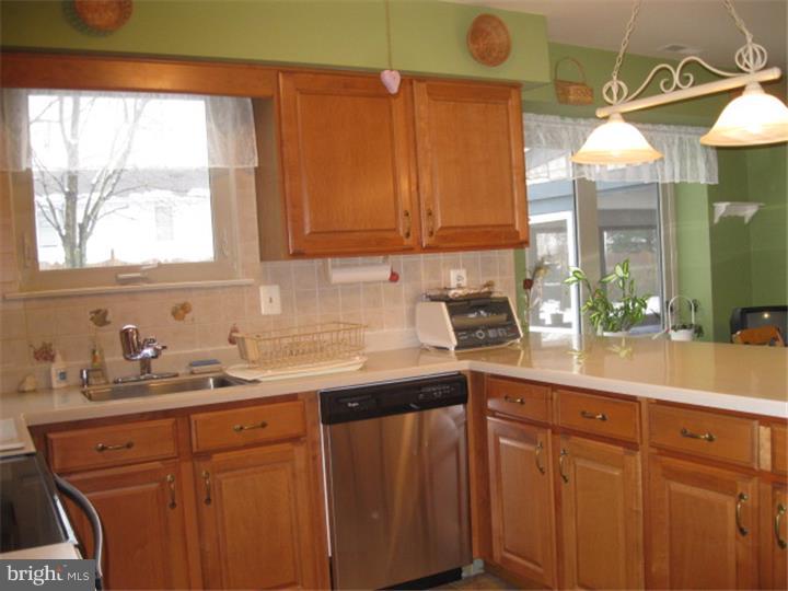 130 Wyndmere Road Marlton, NJ 08053 - Photo 8 of 25 Kitchen