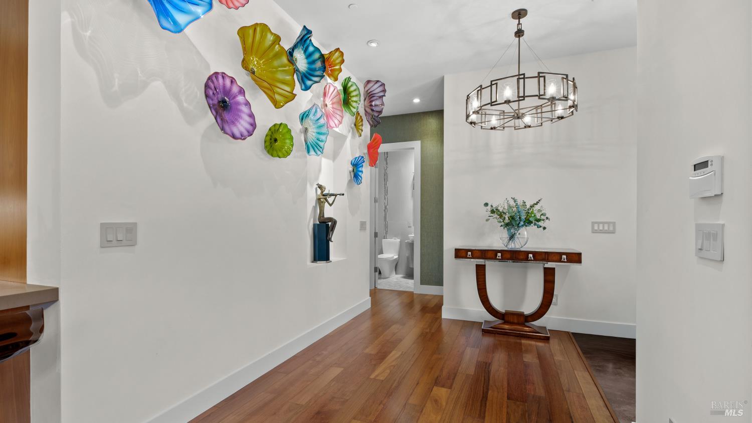 21 Eye Street San Rafael, CA 94901 - Photo 11 of 92