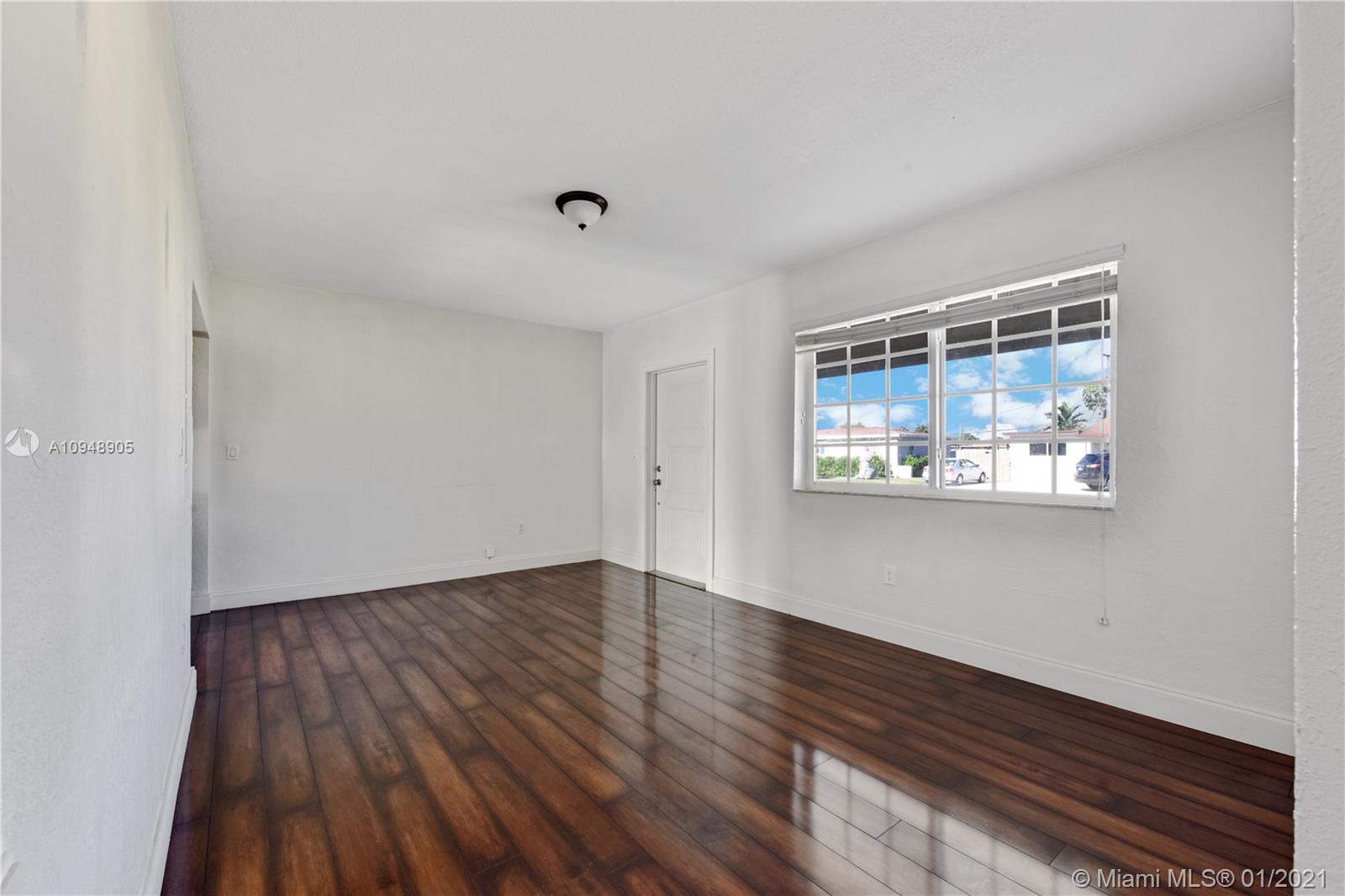 7848 Southwest 35th Terrace Miami, FL 33155 - Photo 4 of 31