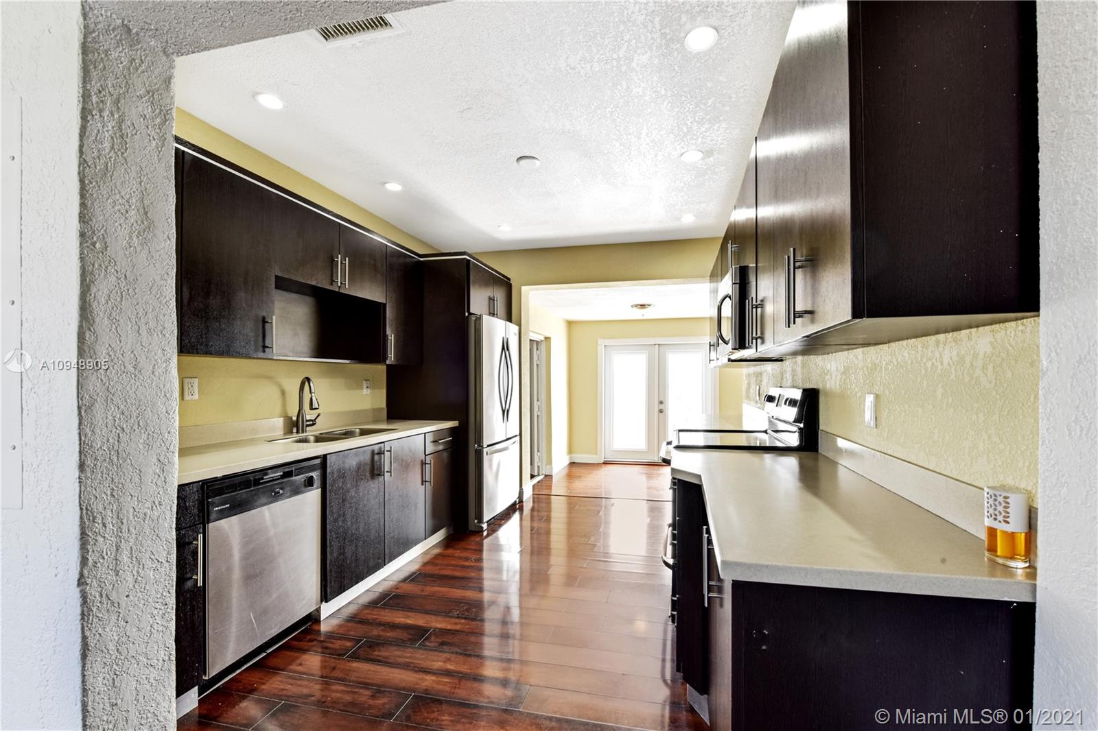 7848 Southwest 35th Terrace Miami, FL 33155 - Photo 6 of 31