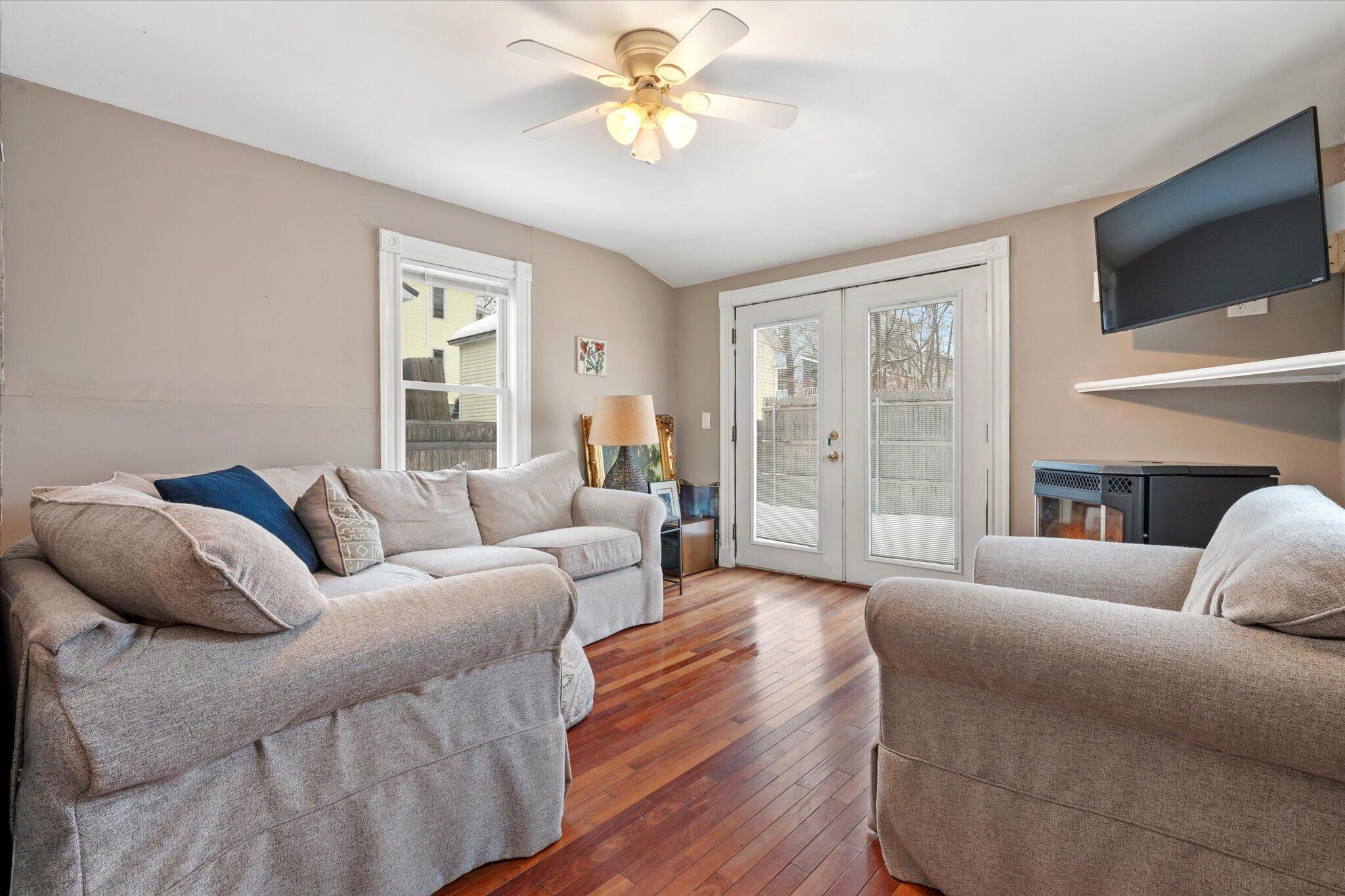 23 Washington Street Brewer, ME 04412 - Photo 14 of 33 24-Family Room