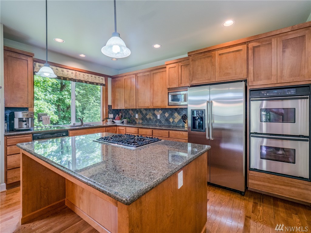 9102 Northeast 160th Place Bothell, WA 98028 - Photo 11 of 34 Gallery Image 11