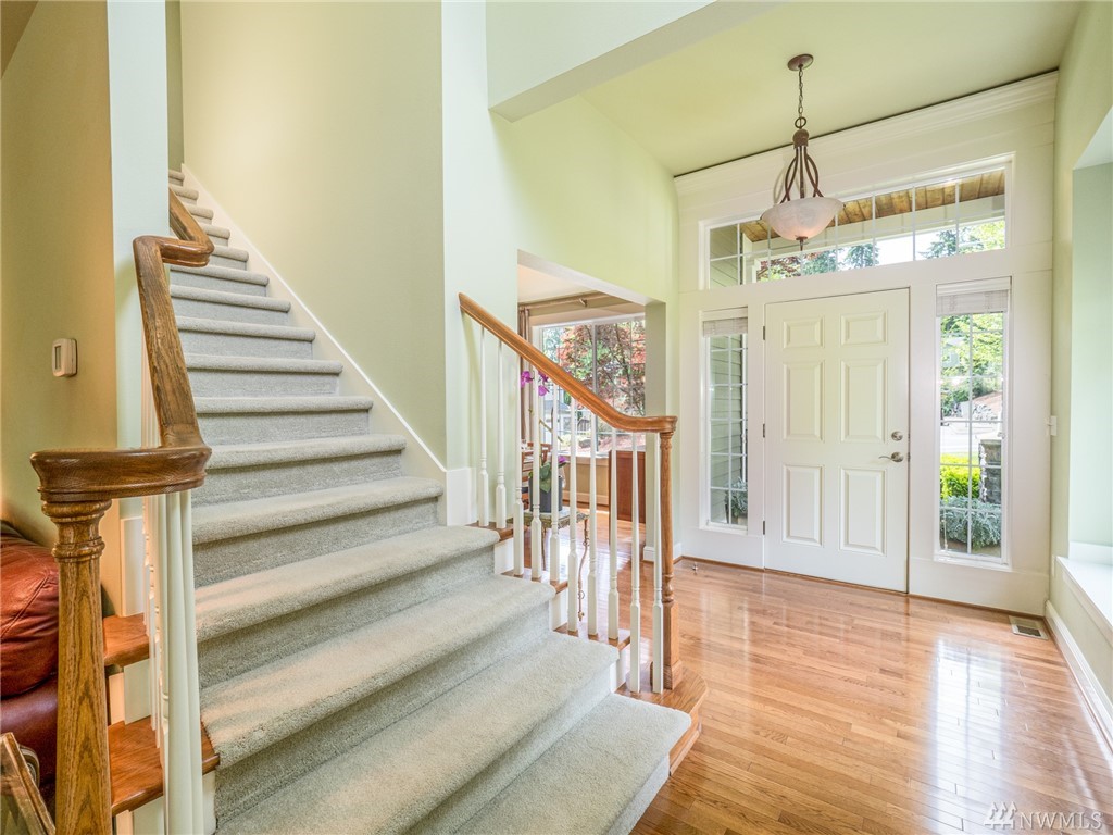 9102 Northeast 160th Place Bothell, WA 98028 - Photo 3 of 34 Gallery Image 3
