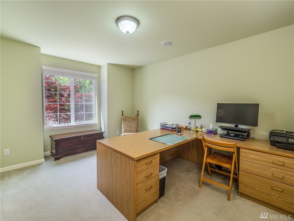 9102 Northeast 160th Place Bothell, WA 98028 - Photo 21 of 34 Gallery Image 21