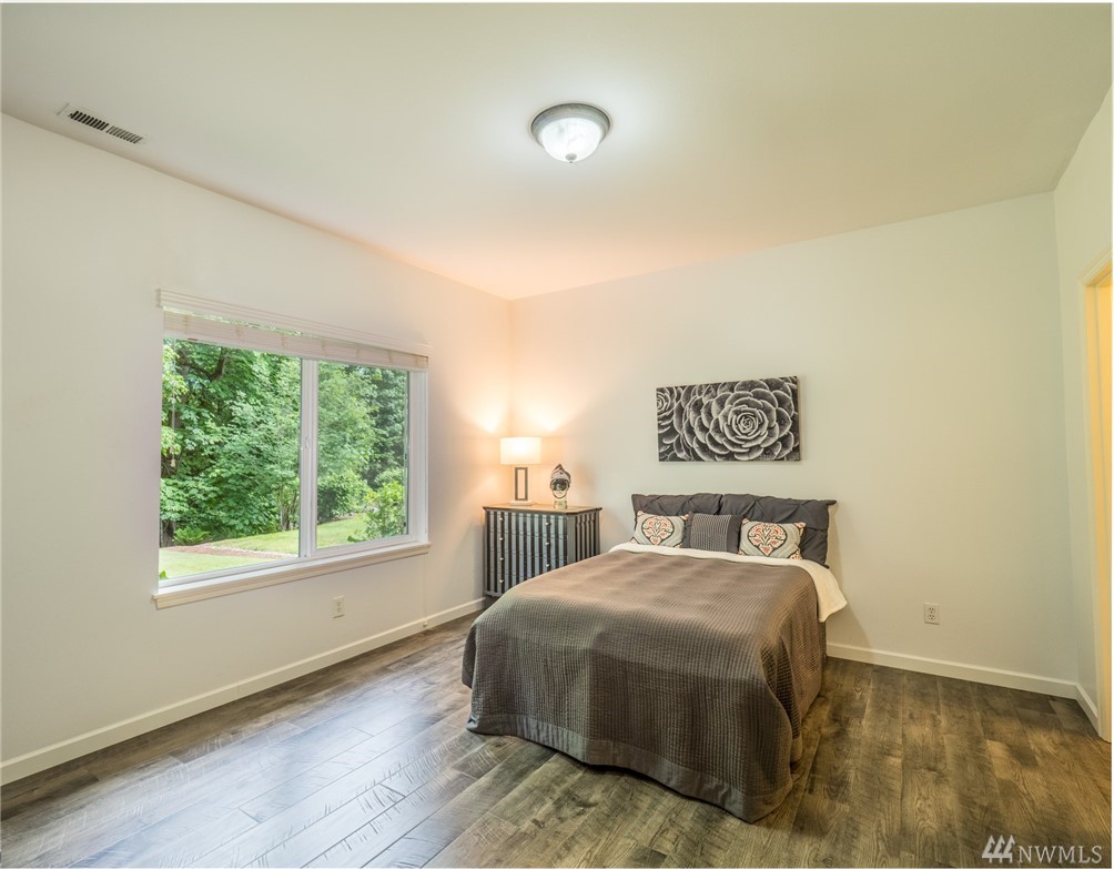 9102 Northeast 160th Place Bothell, WA 98028 - Photo 23 of 34 Gallery Image 23