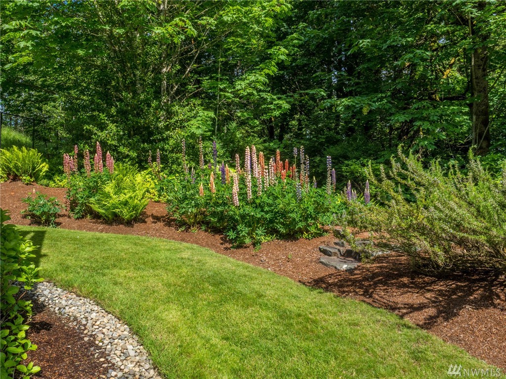 9102 Northeast 160th Place Bothell, WA 98028 - Photo 31 of 34 Gallery Image 31