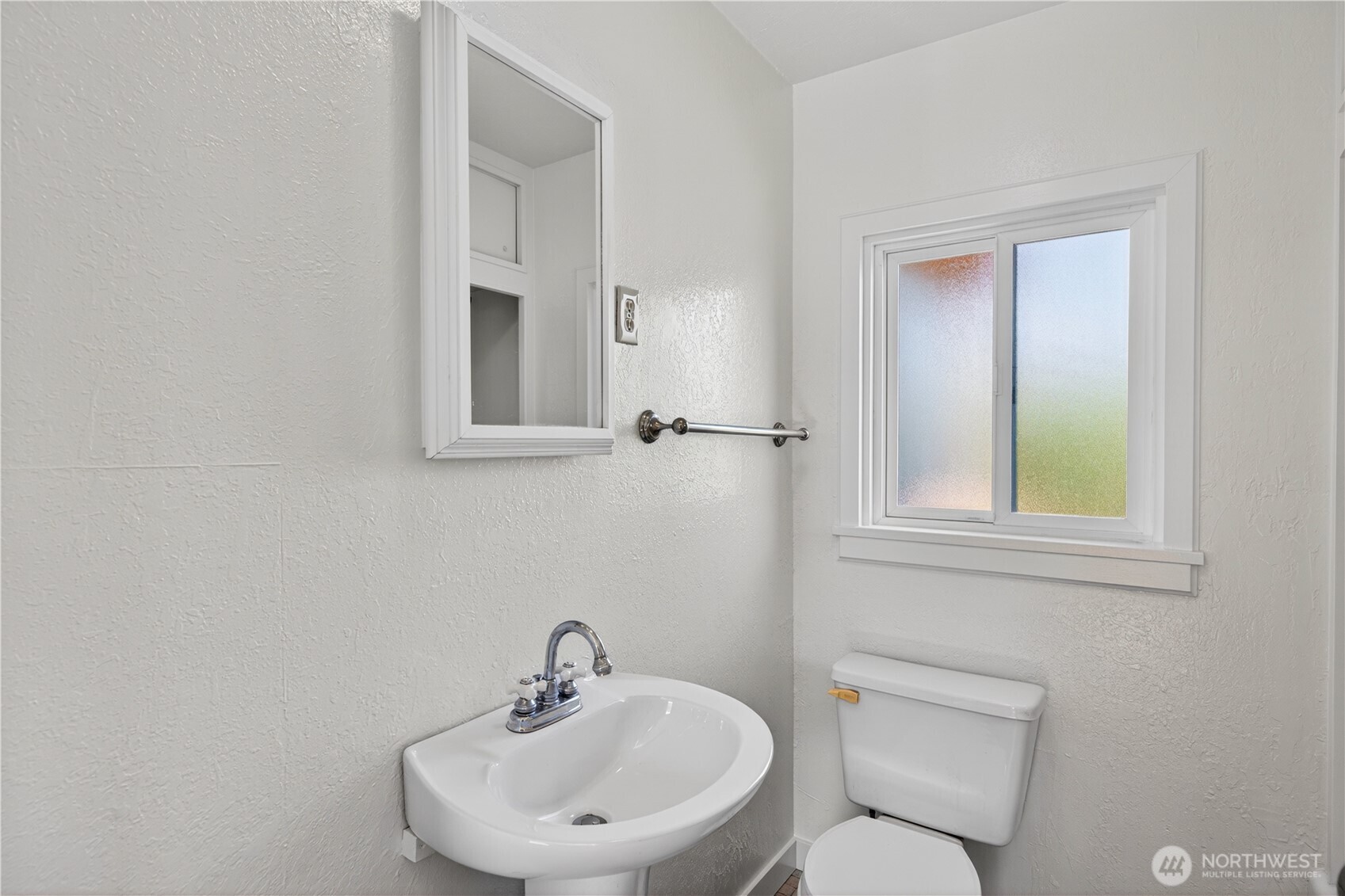 2009 11th Street Anacortes, WA 98221 - Photo 16 of 26