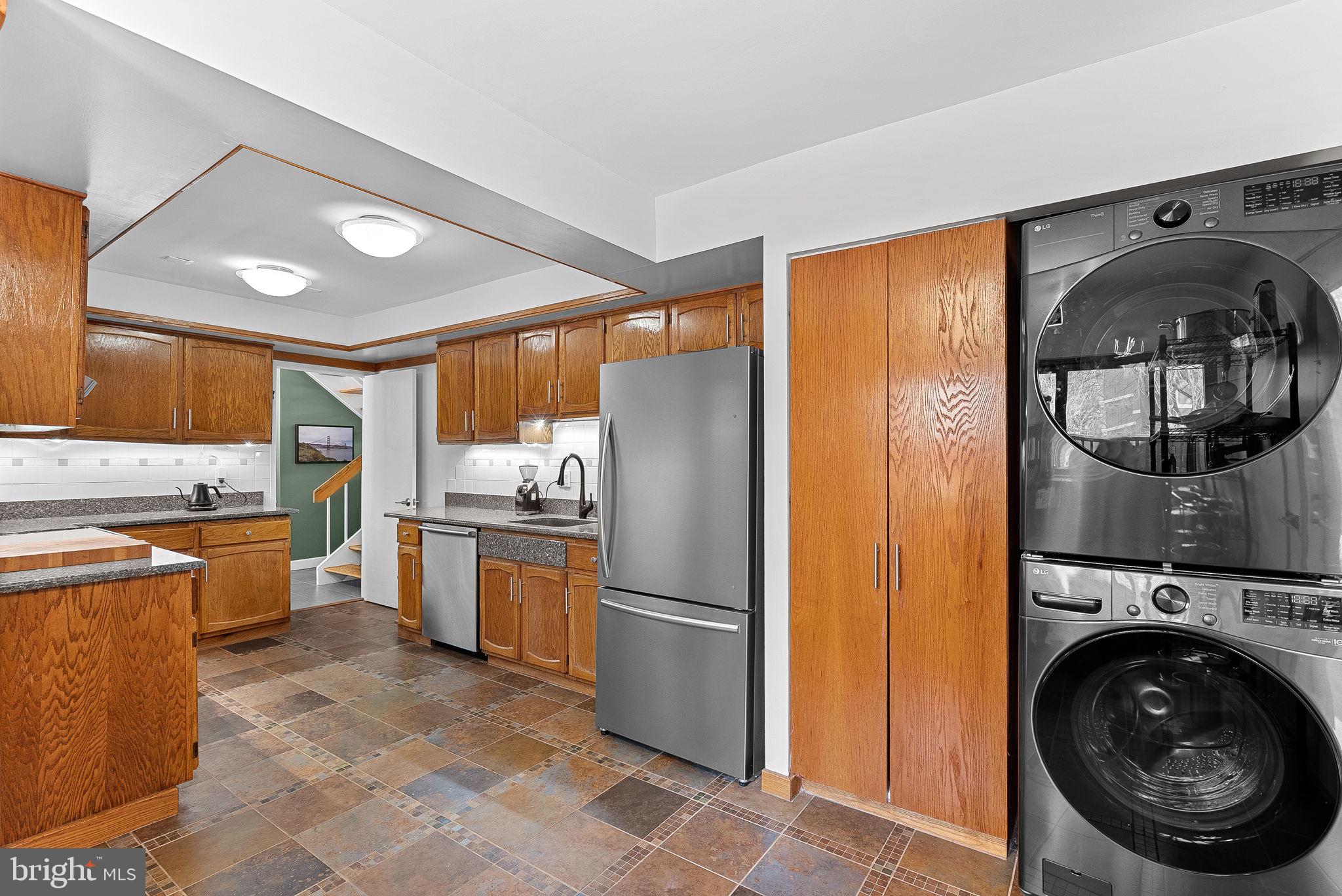 1628 Greenbriar Court Reston, VA 20190 - Photo 20 of 52