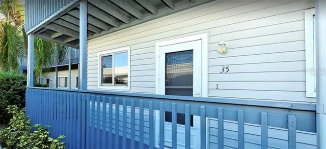 $177,500 | 259 Fenwick Drive, Unit 35, Venice, FL 34285