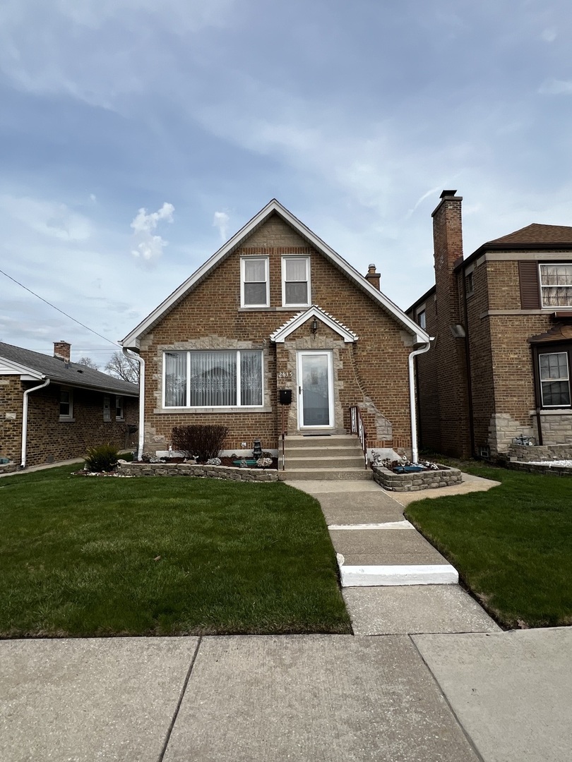 2635 Spruce Street River Grove, IL 60171 - Photo 1 of 28