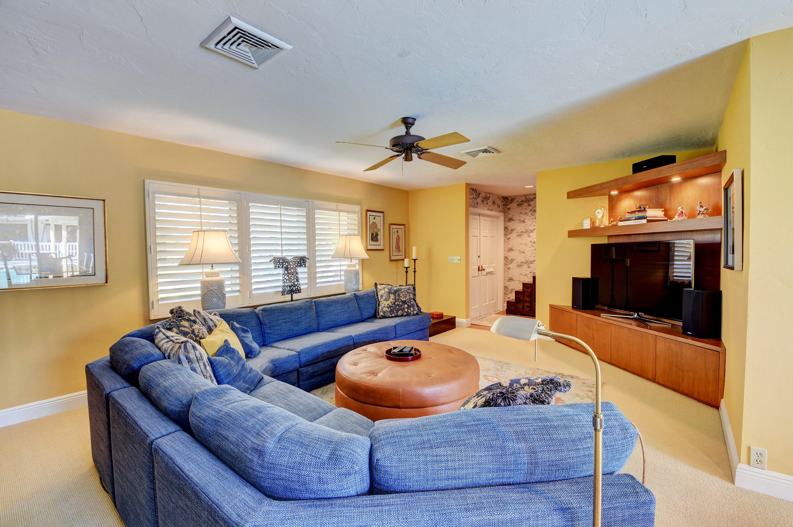 681 Marine Drive Boca Raton, FL 33431 - Photo 10 of 32 Living Room