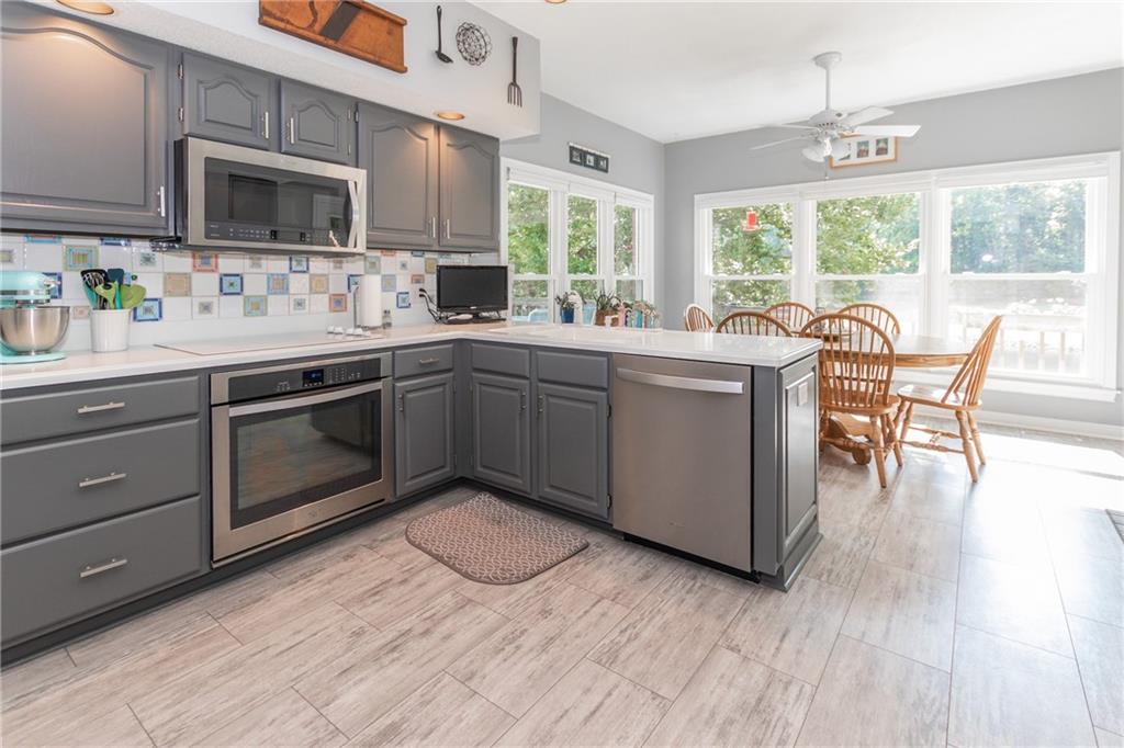 4813 Timber Ridge Drive Columbus, IN 47201 - Photo 11 of 41 Gallery Image 11
