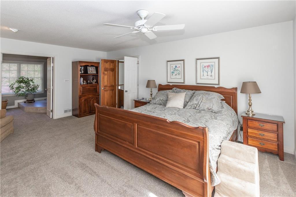 4813 Timber Ridge Drive Columbus, IN 47201 - Photo 15 of 41 Gallery Image 15