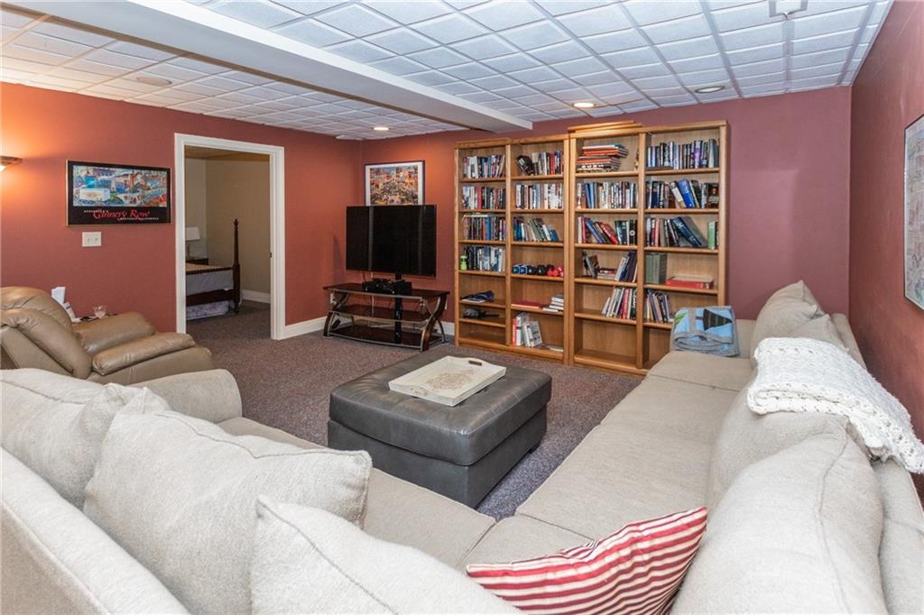 4813 Timber Ridge Drive Columbus, IN 47201 - Photo 22 of 41 Gallery Image 22