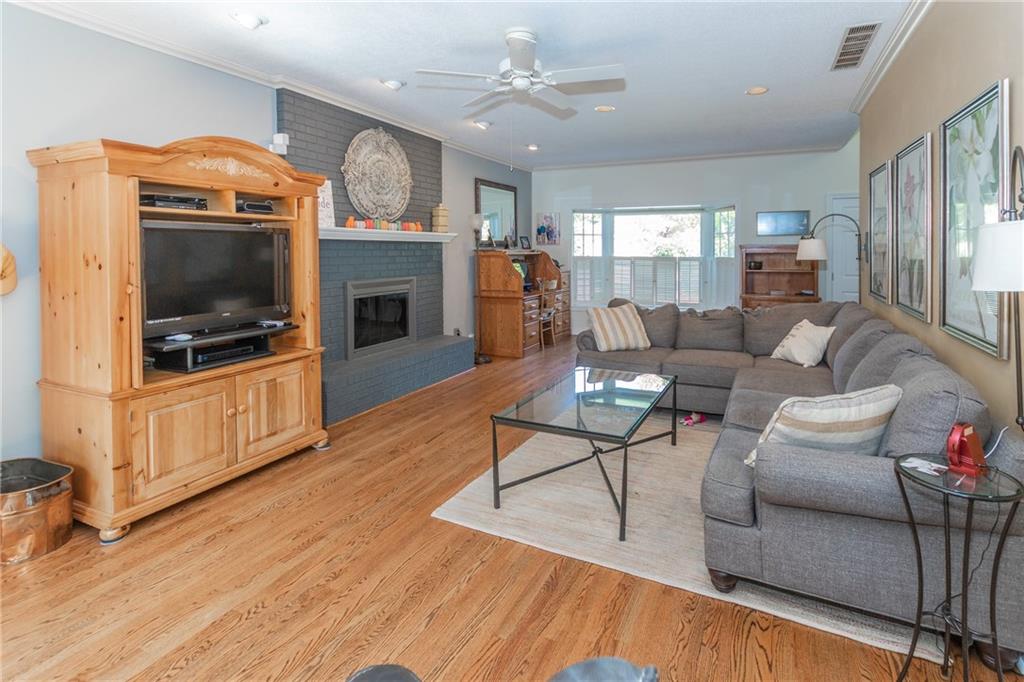 4813 Timber Ridge Drive Columbus, IN 47201 - Photo 8 of 41 Gallery Image 8