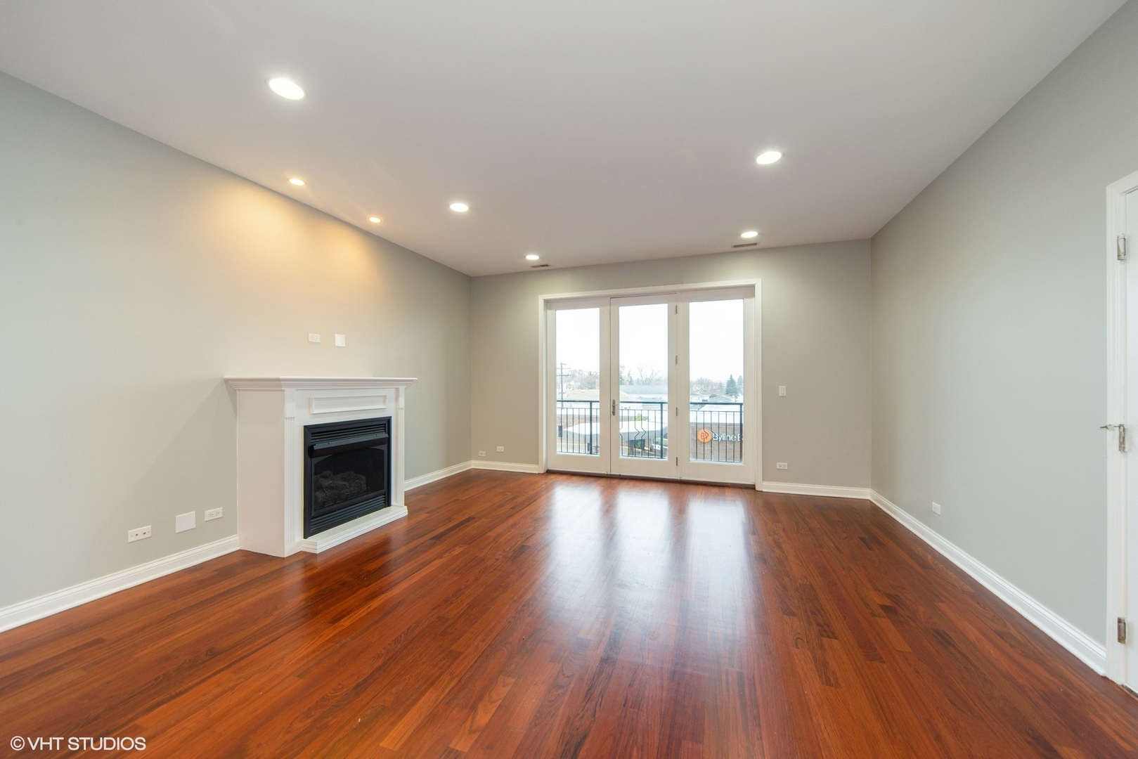 7443 West Irving Park Road, Unit 3W Chicago, IL 60634 - Photo 3 of 10