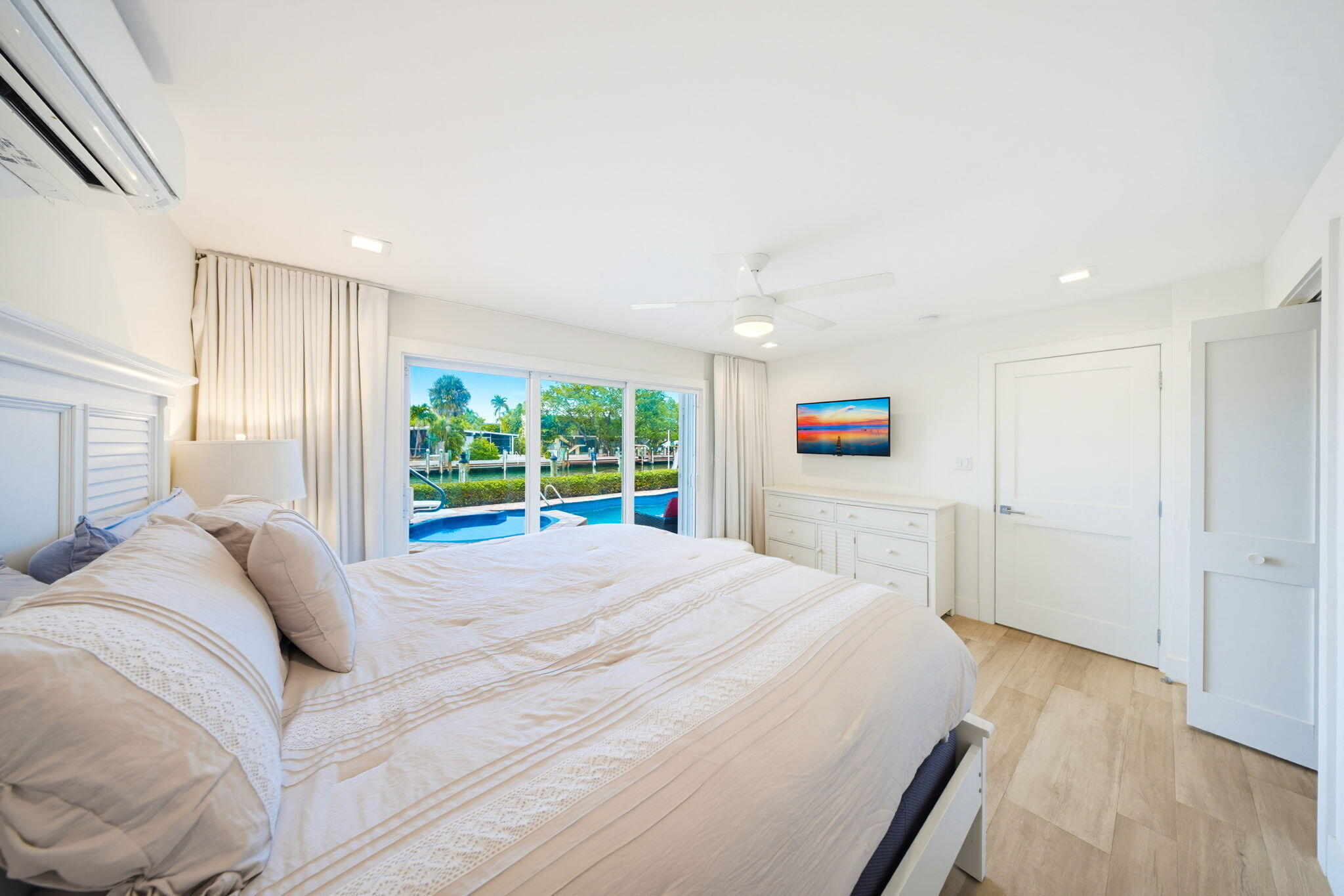 420 11th Street Key Colony Beach, FL 33051 - Photo 67 of 104 Primary Bedroom & En-Suite