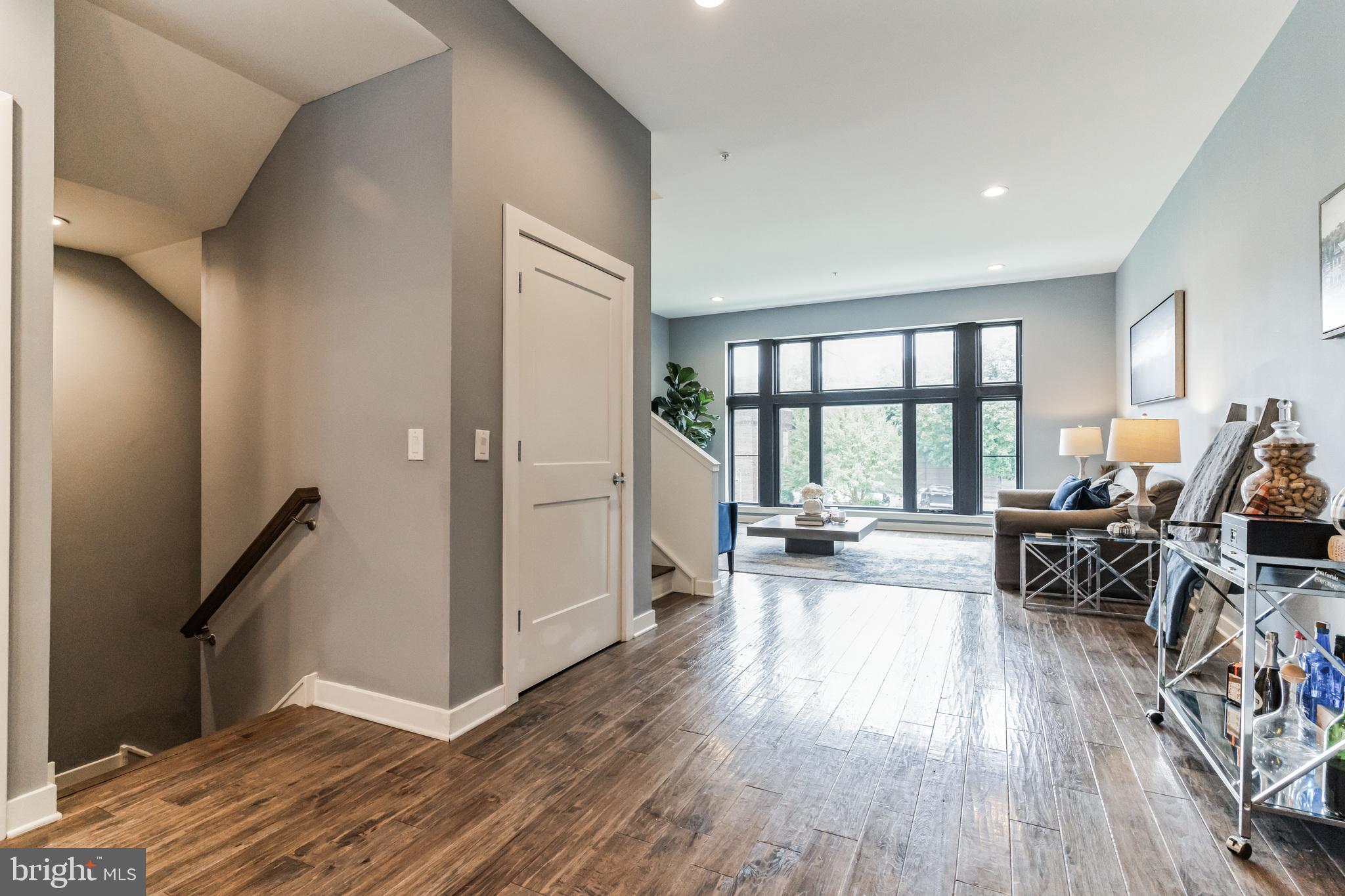 4573 Riverside Way Philadelphia, PA 19127 - Photo 4 of 40 Gallery Image 4