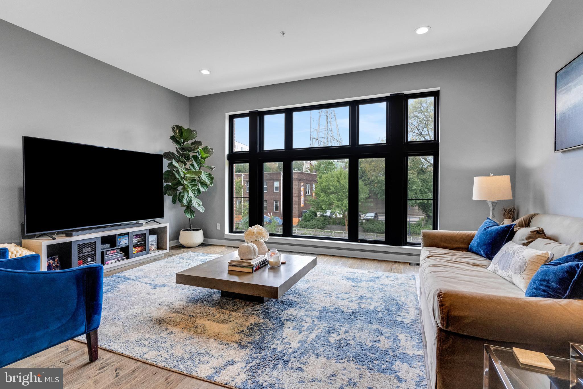 4573 Riverside Way Philadelphia, PA 19127 - Photo 5 of 40 Gallery Image 5