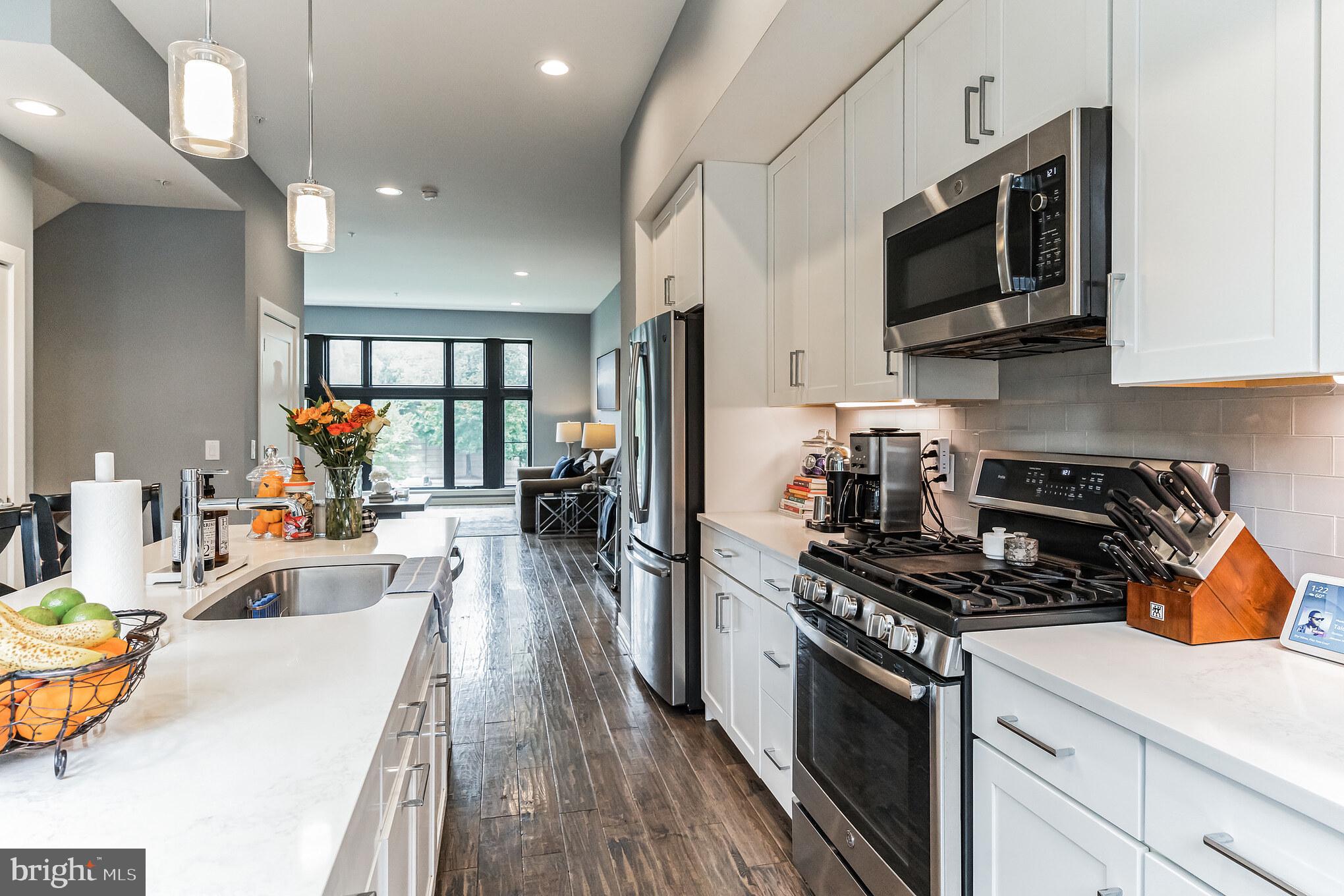 4573 Riverside Way Philadelphia, PA 19127 - Photo 8 of 40 Gallery Image 8