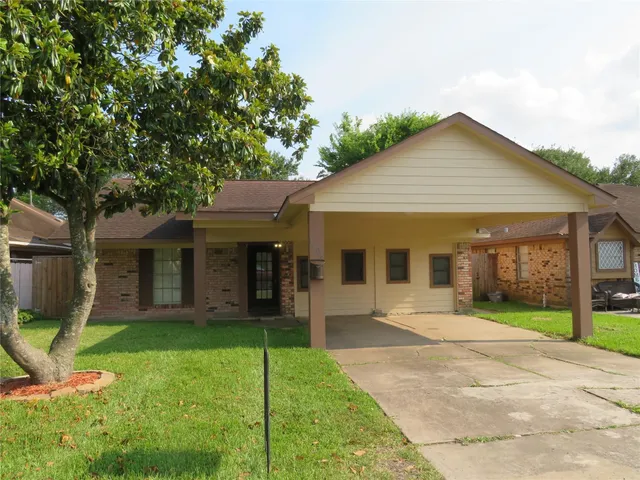 $1,800 | 1006 Avenue L, South Houston, TX 77587
