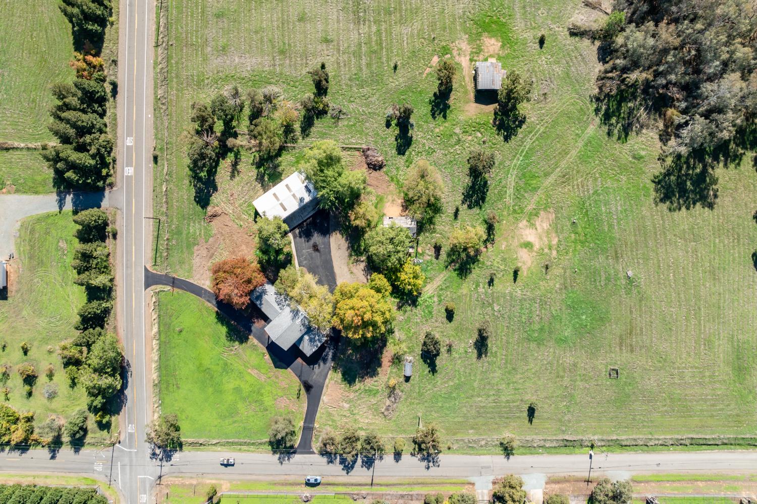 10020 Alta Mesa Road Wilton, CA 95693 - Photo 50 of 56 an aerial view of a residential houses with yard