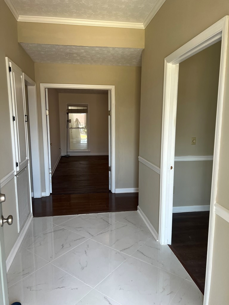 6528 Yellow Stone Court Columbus, GA 31909 - Photo 10 of 29 an empty room with closet and mirror