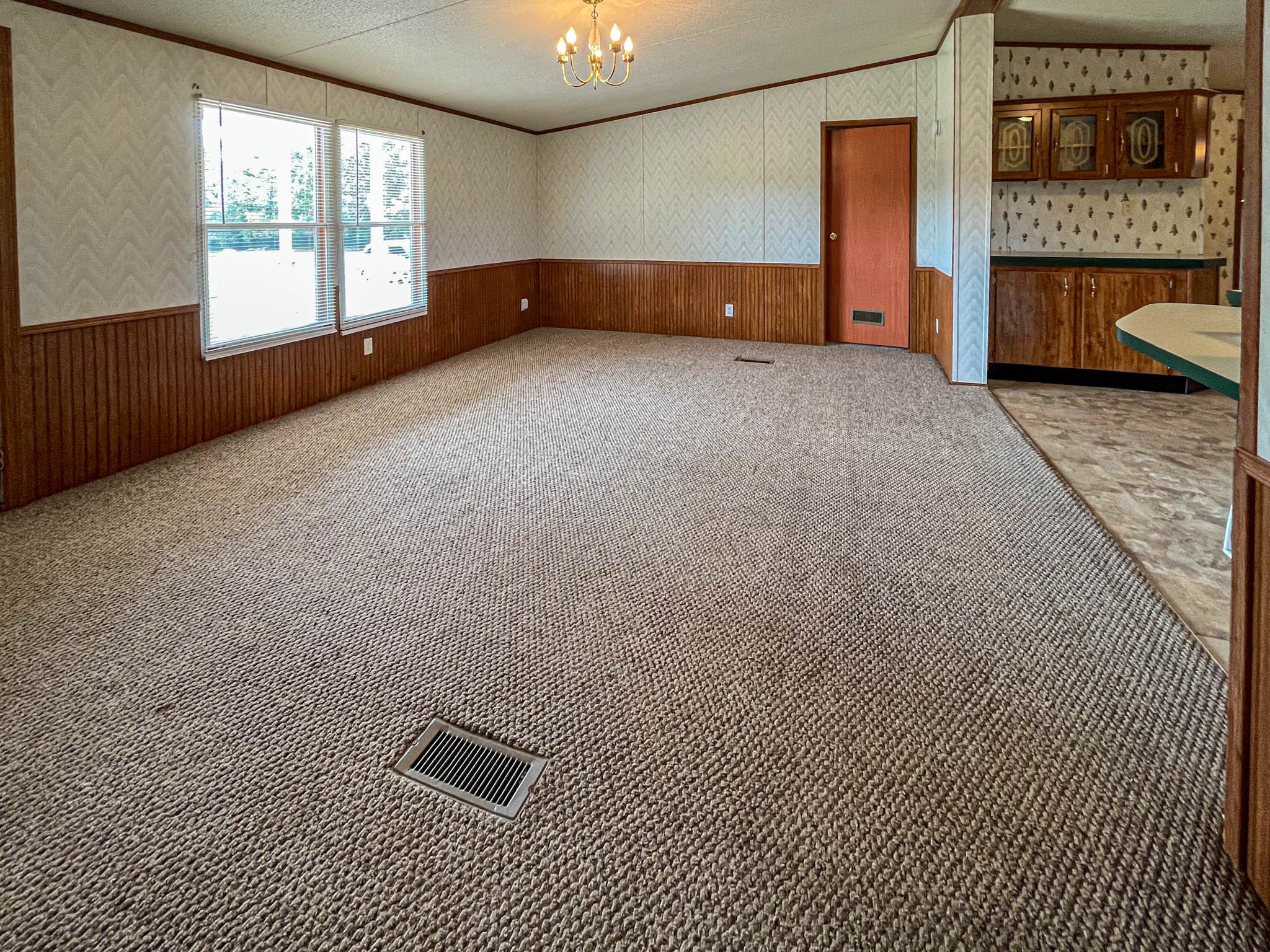 552 Rackley Road Goodspring, TN 38460 - Photo 17 of 26 an empty room with windows