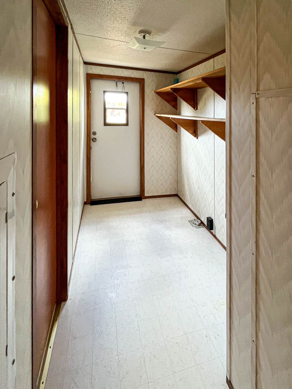 552 Rackley Road Goodspring, TN 38460 - Photo 24 of 26 a view of an empty room