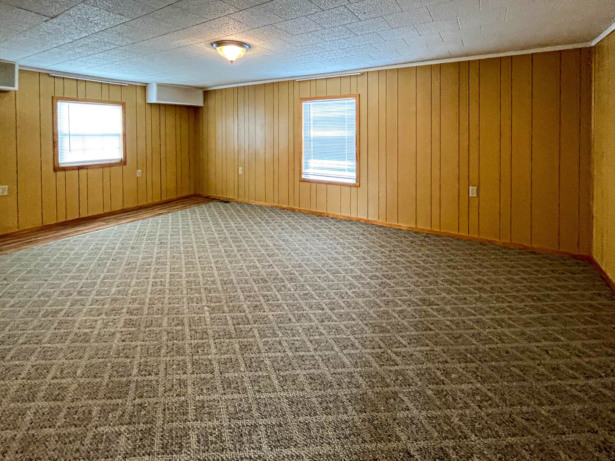 552 Rackley Road Goodspring, TN 38460 - Photo 25 of 26 a view of an empty room and window
