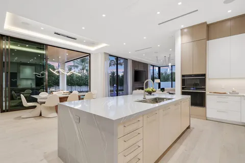 $5,000,000 | 340 Grove Place, Delray Beach, FL 33444