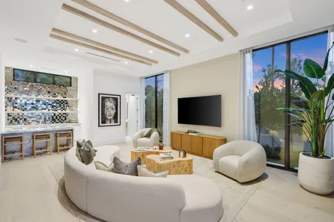 $5,000,000 | 340 Grove Place, Delray Beach, FL 33444