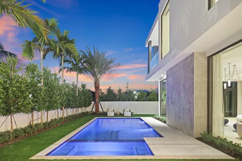 $5,000,000 | 340 Grove Place, Delray Beach, FL 33444