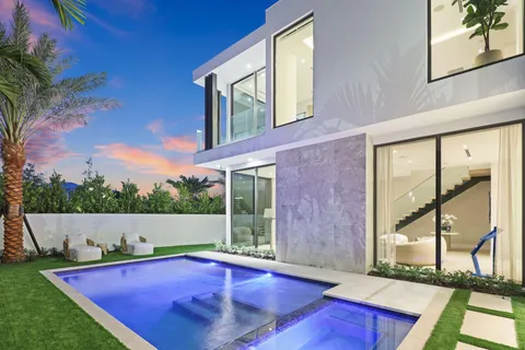 $5,000,000 | 340 Grove Place, Delray Beach, FL 33444