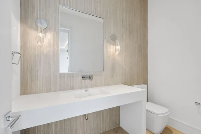 $5,000,000 | 340 Grove Place, Delray Beach, FL 33444