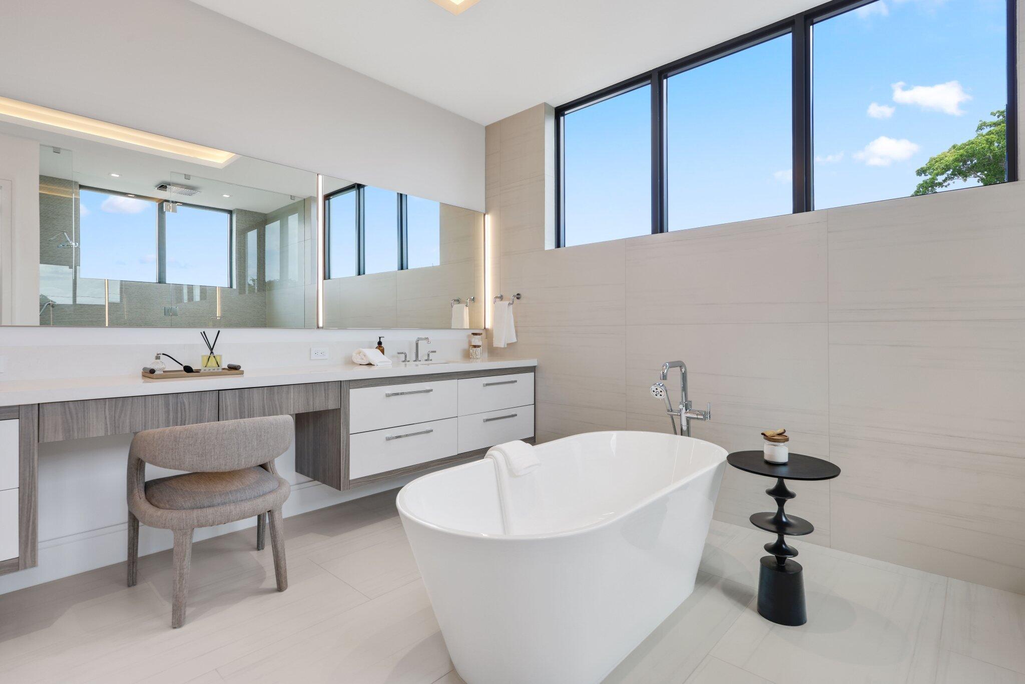 340 Grove Place Delray Beach, FL 33444 - Photo 60 of 95 Primary Bath