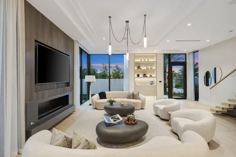 $5,000,000 | 340 Grove Place, Delray Beach, FL 33444